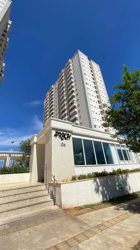 Vila Lucy - Praça Sudoeste Apartamento no 1º andar, com 61 m² composto por 2 qua...