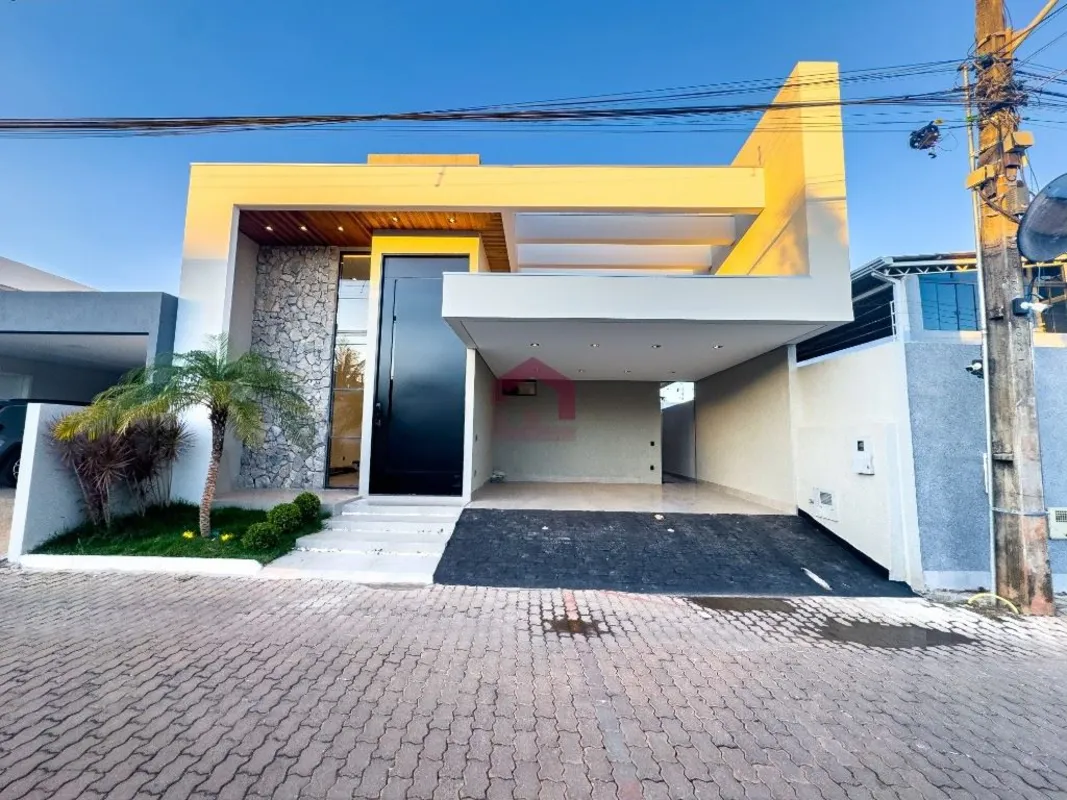 Fernandes & Coelho Imóveis apresenta excelente casa de alto padrão em Arniqueira...