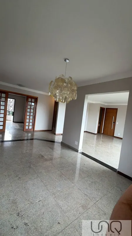 UNQ VENDEApartamento exclusivo, muito ventilado e com excelente iluminação natur...