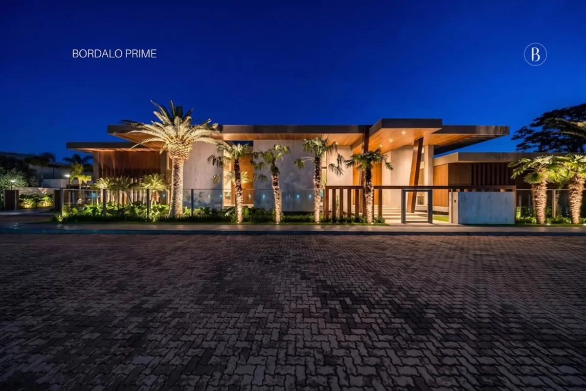 VILLA153055 - Última atualização: 30/06/26 23:31SHIS QI 05 Lago Sul Há casas que...