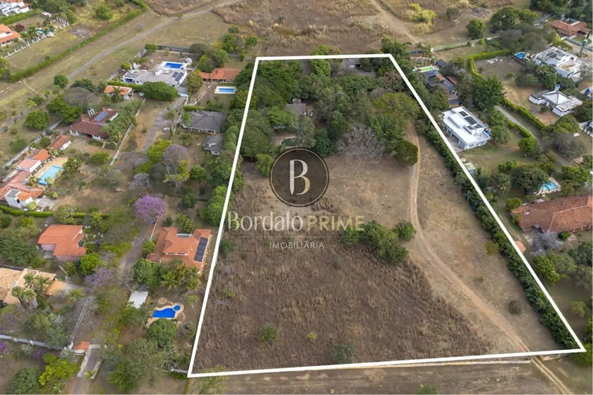 VILLA153060 - Última atualização: 14/09/26 23:31Lote de 21.000 m² em frente ao P...