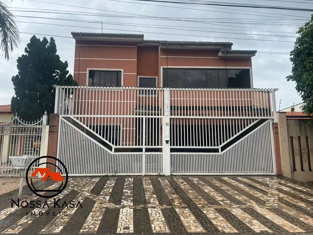 Sobrado Ideal para Família – Espaço, Conforto e Localização – QNG 32Se você proc...