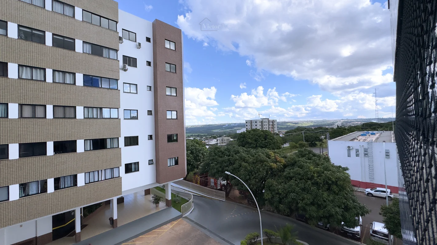 Edifício Villa Lobos - Apartamento na Quadra Central de Sobradinho. Excelente lo...