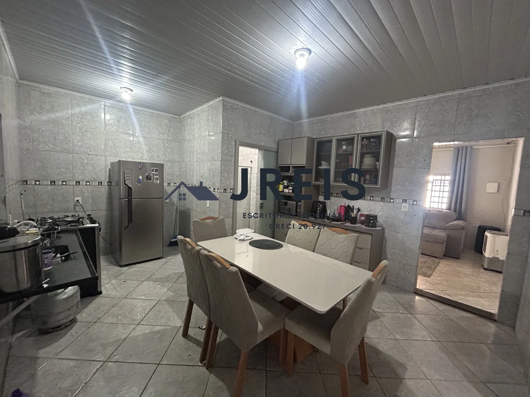 JREIS ESCRITÓRIO IMOBILIÁRIOAceita financiamento!Casa principal sendo:* 2 quarto...
