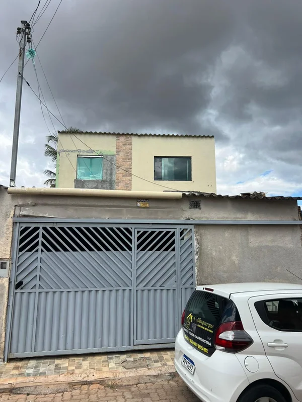 Casa à Venda no Sol Nascente SHSN CH. 119 CONJ GPiso inferior do sobrado:- Garag...