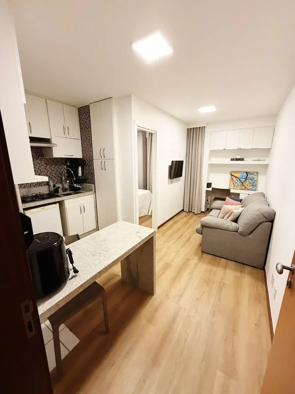 JDM IMOBILIÁRIA VENDE :Excelente Kitnet ALTO PADRÃO, localizada no Sudoeste - Mo...