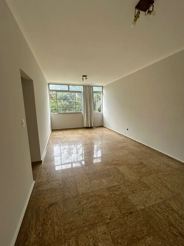 Excelente apartamento na SQS 205 – Asa Sul | Localização privilegiada em Brasíli...