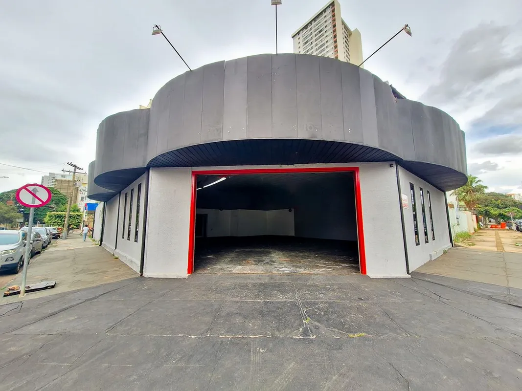 Excelente oportunidade comercial em localização estratégica e valorizada, com fá...