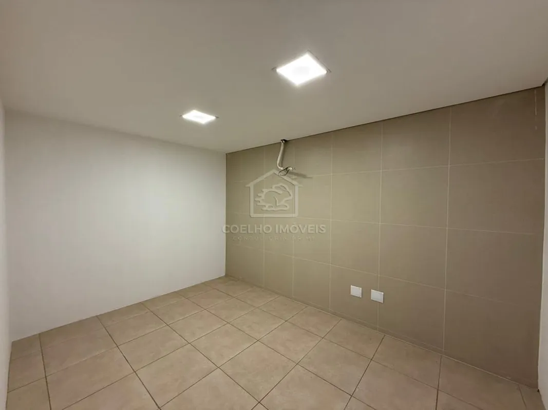 COELHO IMÓVEIS CONSULTORIA PRIME ALUGA ? LOJA COMERCIALAluga-se loja comercial c...