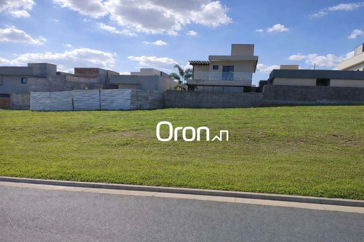 CÓDIGO DO IMÓVEL: TE1311LOCALIZAÇÃO:Região de condomínios de alto padrão, ao lad...