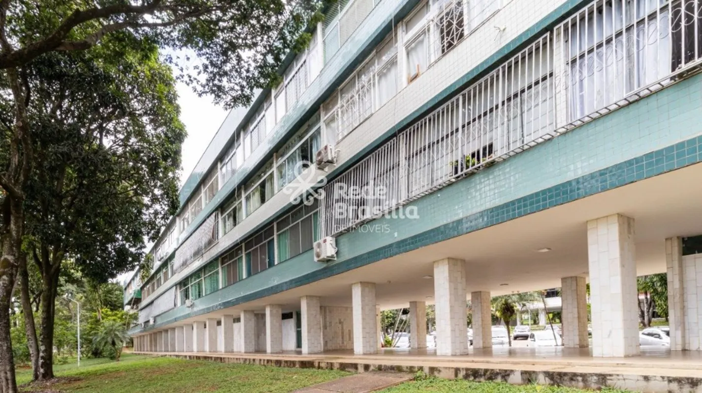 SQN 405 - Apartamento 3 quartos Sendo 1 Suíte - Asa Norte - DFImagine viver em u...