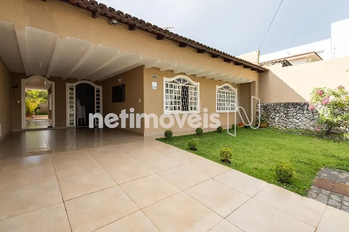 Casa 05 quartos - Nascente - Vazada - Taguatinga - DF Localização: Localizada em...