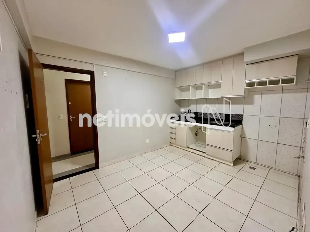 Kitnet com Elevador - 01 Quarto - Planejados - Excelente Localização Localização...