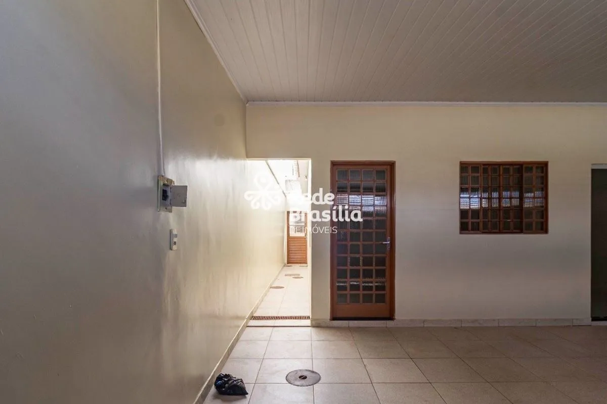 TH23553 - QR 404 Samambaia, Casa fundos 02 quartos, 80m². Agende a sua visita!Im...
