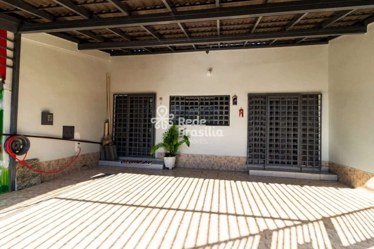 TH35030 - Qr 414 Samambaia, Casa 03 quartos, 150m². Agende a sua visita!Imóvel c...