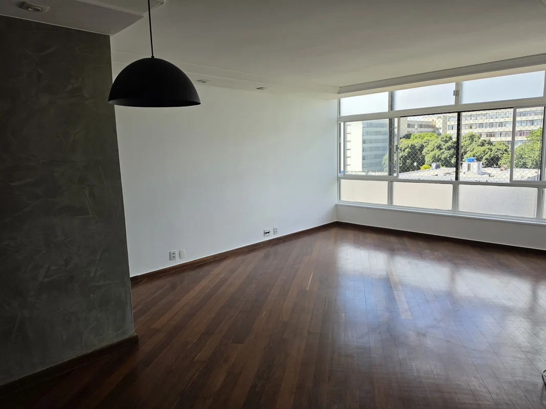 SQN 307 | ASA NORTE – O APARTAMENTO QUE VOCÊ ESTAVA ESPERANDOSe você busca confo...