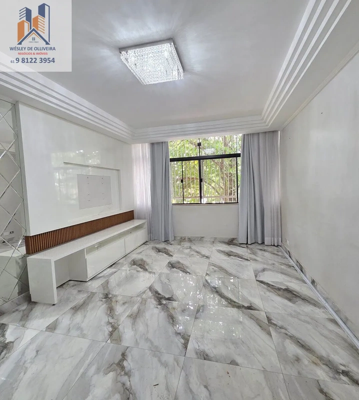 EXCELENTE APARTAMENTO NO 1º ANDAR DE 80M², VAZADO NA 403 ASA NORTE.PLANTA ORIGIN...