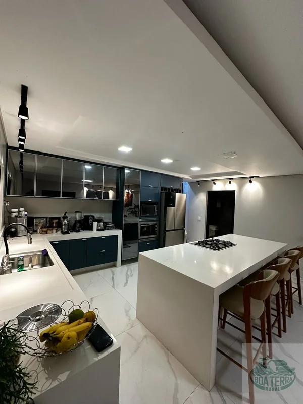 CASA ALTO PADRÃO EM ARNIQUIRIRAS AGUAS CLARAS-DF1)LOCALIZAÇÃO PRIVILEGIADA •há 1...