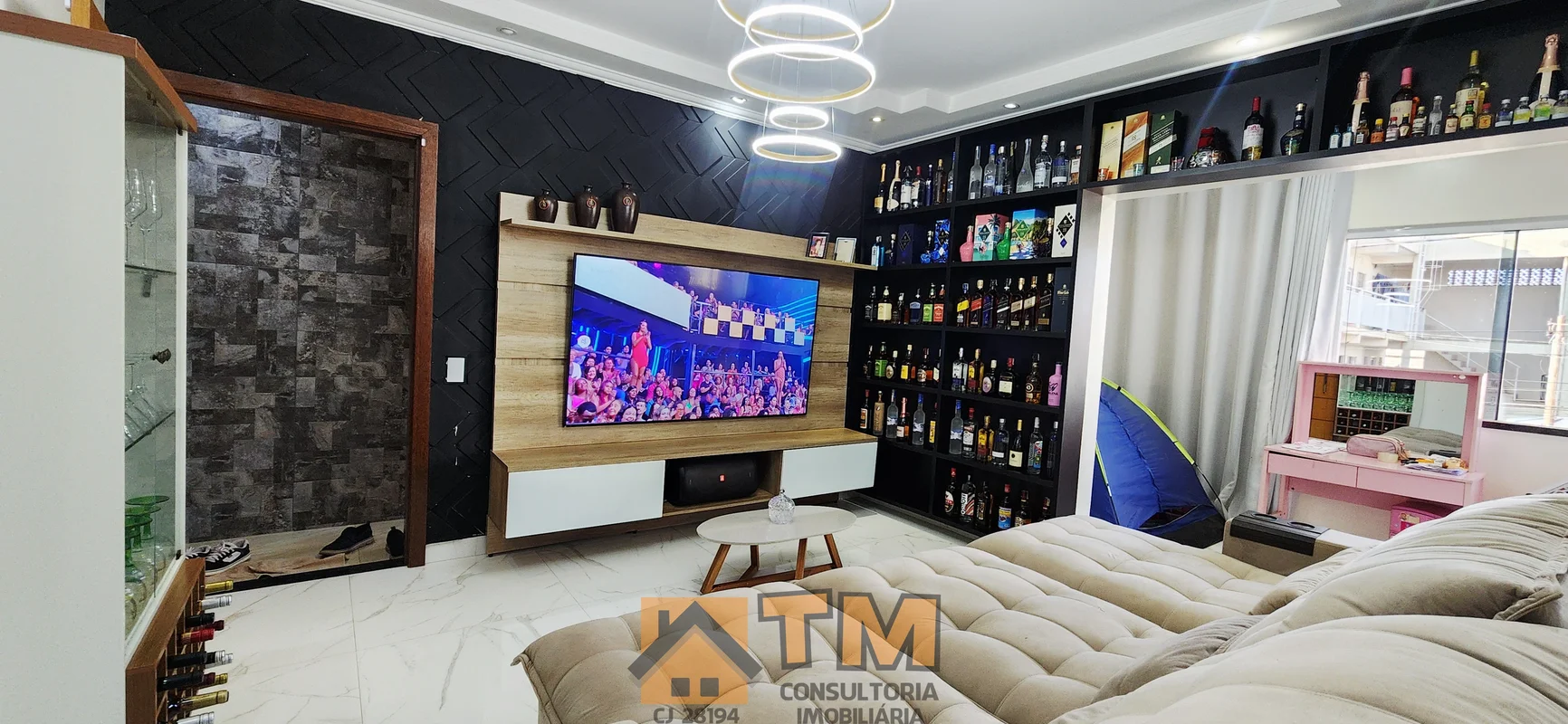 TM CONSULTORIA IMOBILIÁRIAVENDE;MARAVILHOSO SOBRADO COM FINO ACABAMENTO, COM ARM...