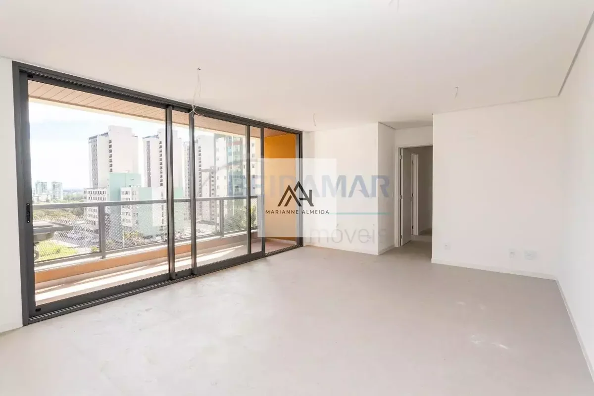 4 Quartos (1 Suíte + 2 Semi Suítes) | Vista Livre | Varanda Ampla | 2 Vagas | Ca...