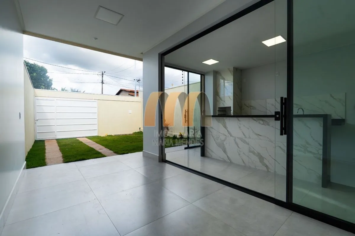 Vende-se Casa no Residencial Santa Cruz- 3 quartos (sendo um suíte)- Sala de jan...