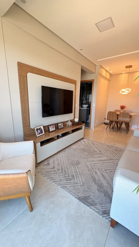 Conheça um confortável apartamento de 62 m², localizado na Quadra 2 Conjunto A10...