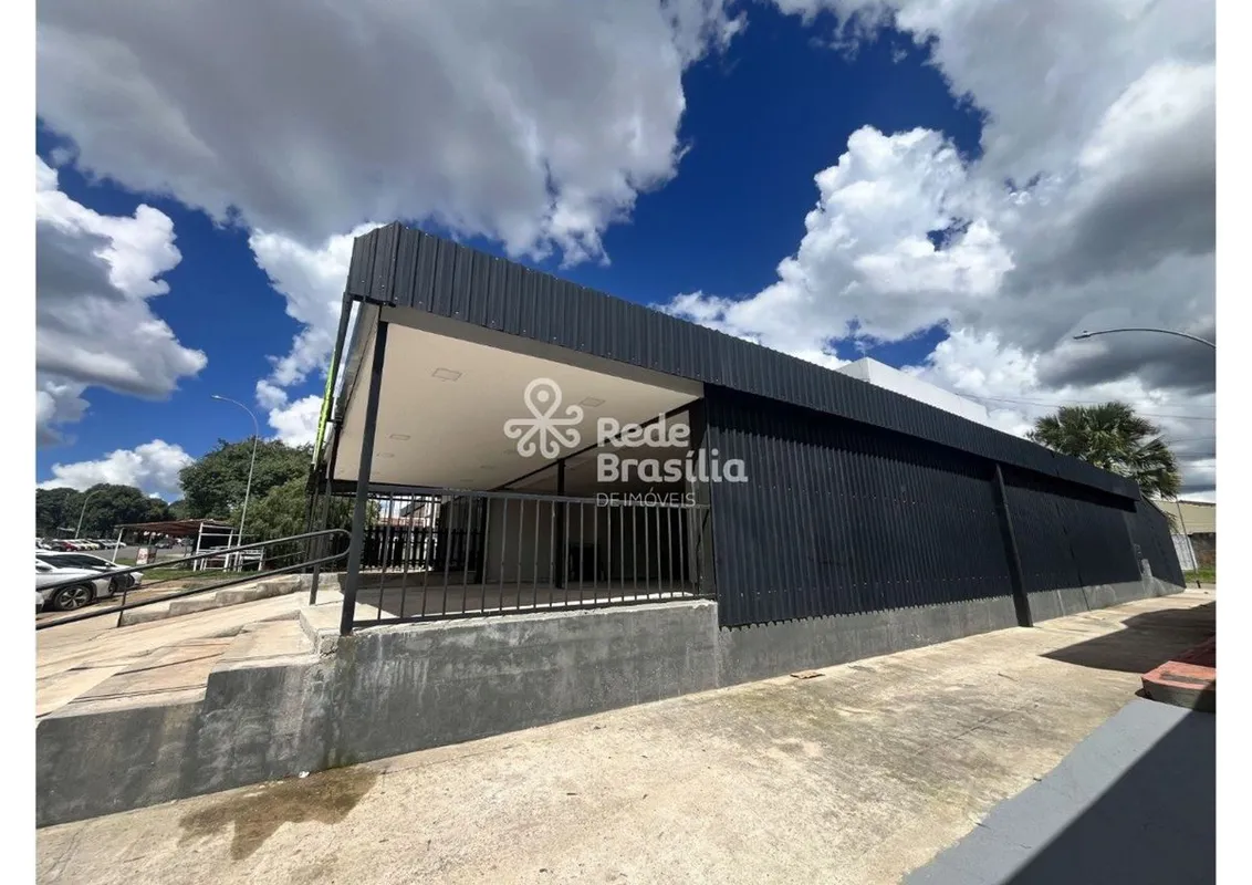 Loja para Locação - Quadra 04 de Sobradinho/DFLocalização privilegiada | Loja de...