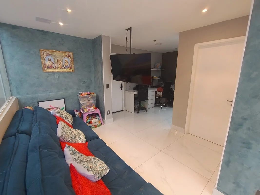 Cobertura 2 quartos com 94m- Churrasqueira- Piscina aquecida (solar e elétrica)-...