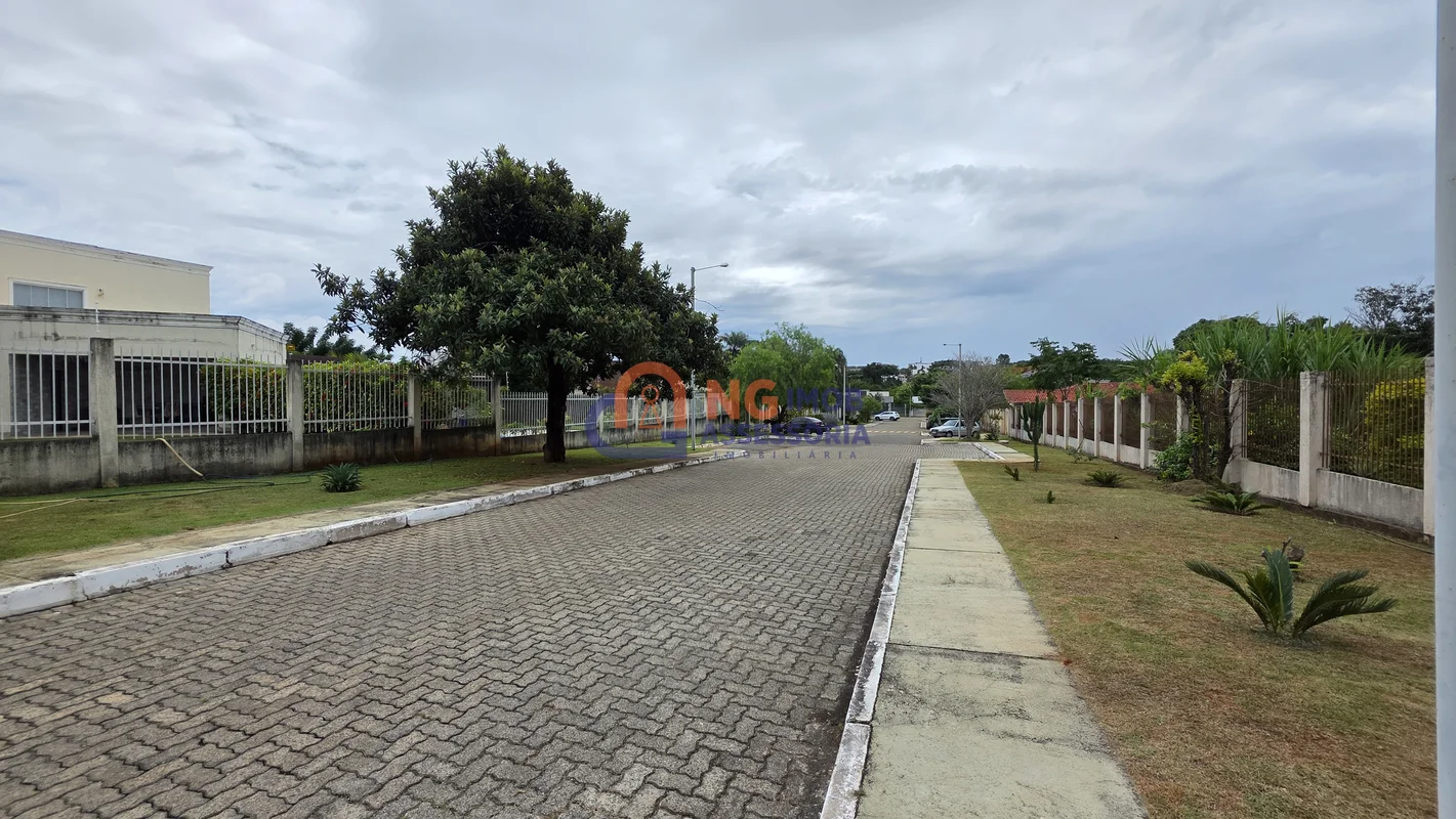 Localização: Saída rápida para a EPNB, EPIA e EPAR Imóvel: Casa térrea tendo 4 q...