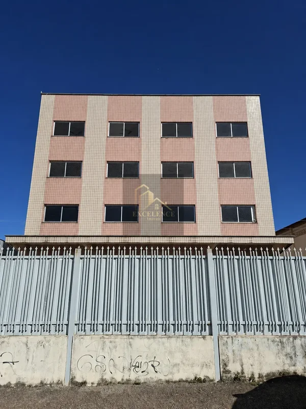 Excelente apartamento desocupado e escriturado ( ESCRITURA COMERCIAL)em ótima lo...