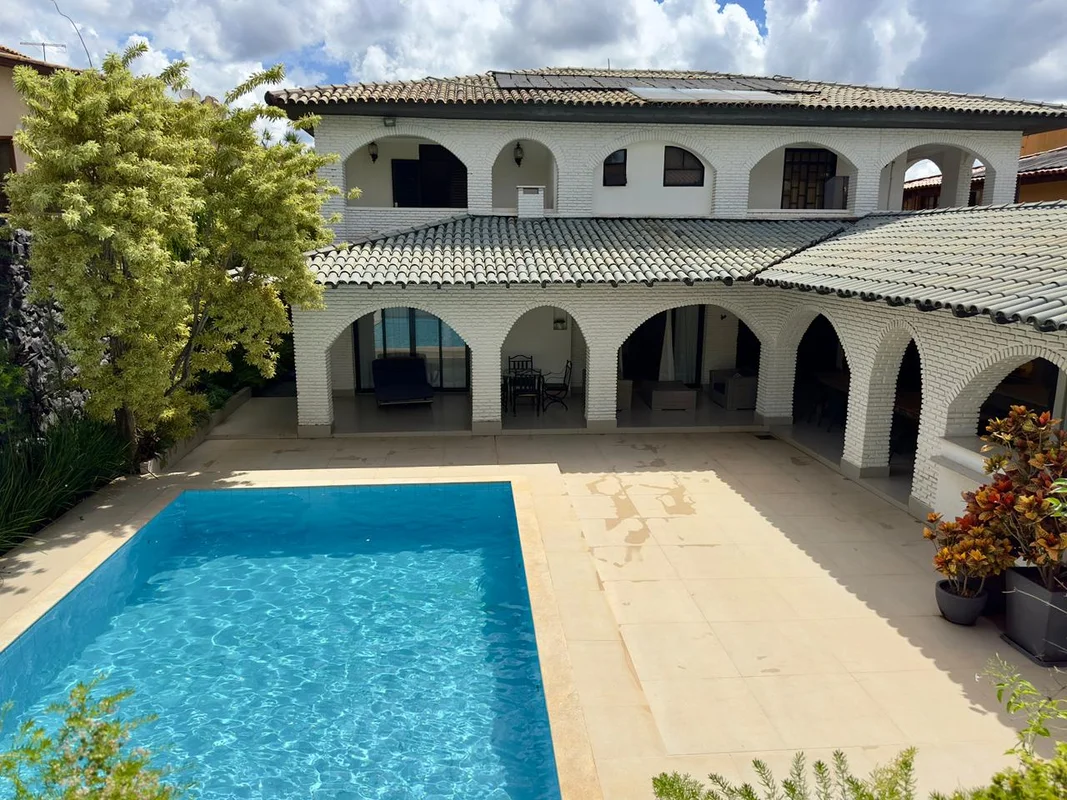 LAGO SUL – SHIS QI 27Casa à vendaCasa com construção sólida, pé-direito alto e p...