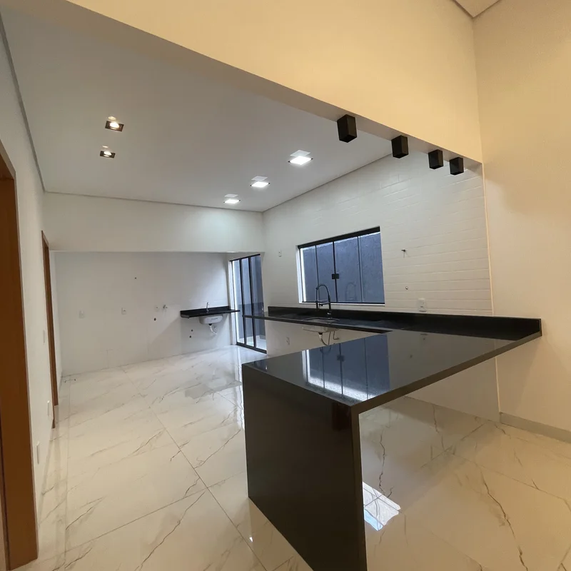Casa Alto Padrão Samambaia Sul QR 306 conjunto 8 casa 12 Casa com 3 Quartos send...