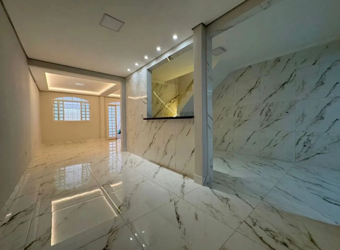 Casa Reformada 3 Quartos à Venda no Riacho Fundo II – Excelente LocalizaçãoÓtima...