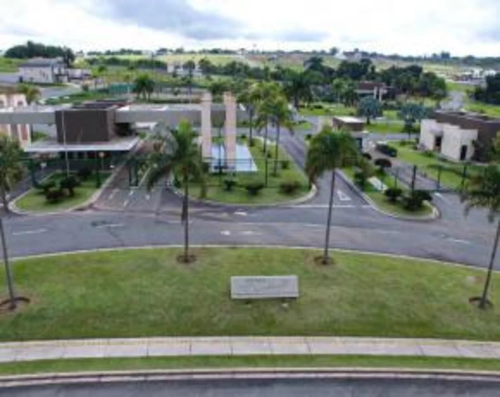 Excelente oportunidade para construir ou investir!Terreno com 360m² de área, tot...