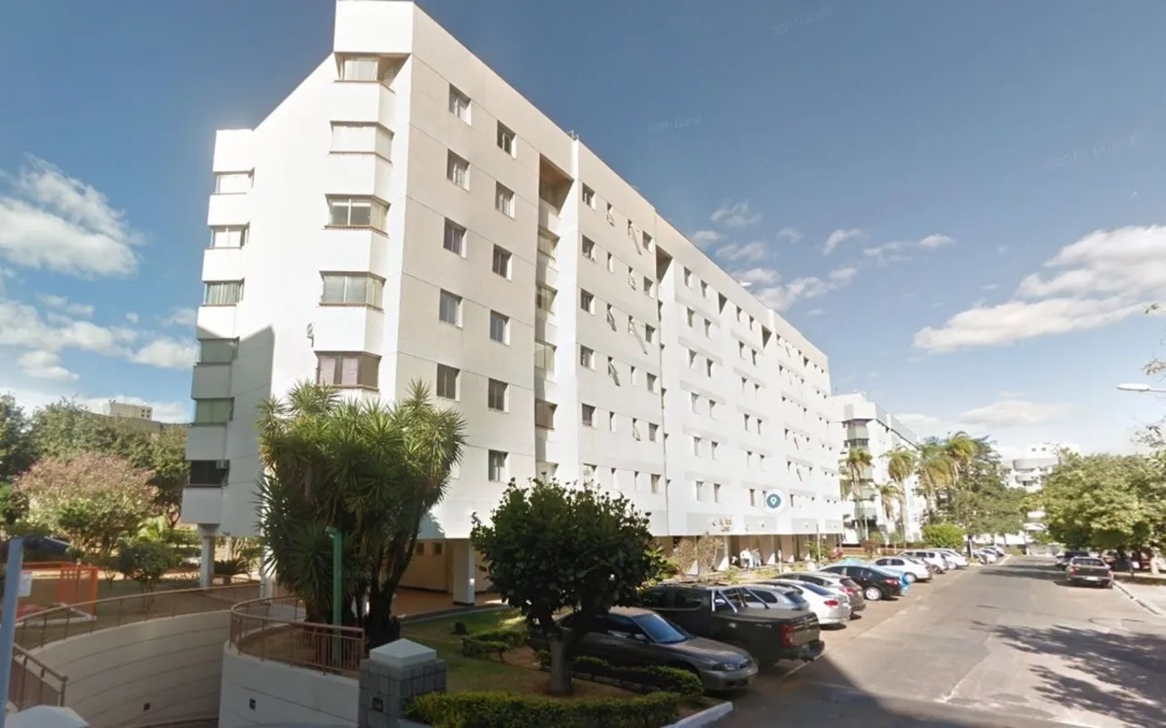 APARTAMENTO DE 3 QUARTOS SENDO 01 SUÍTE COM VARANDA, SALA AMPLA COM VARANDA, COZ...