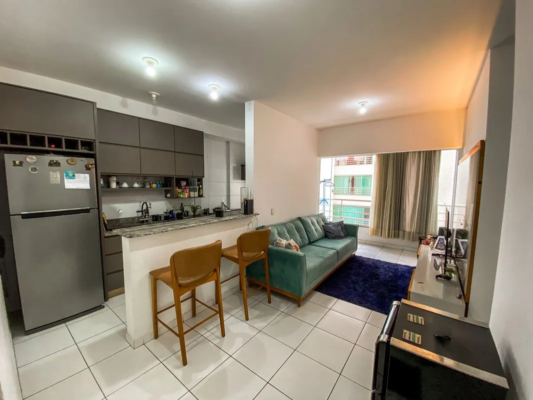 Apartamento de 70 m² com 02 quartos, sendo 01 suíte, varanda estendida e excelen...