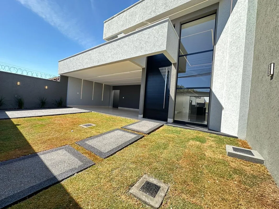 Imóvel com acabamento de alto padrão, projeto moderno e excelente integração dos...