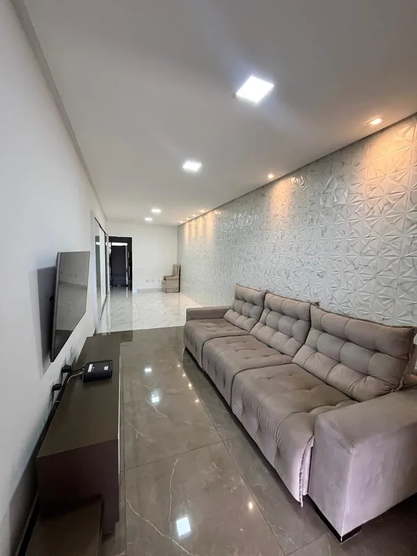 Casa na Vila Alzira Área total do Terreno 225mtÁrea coberta 164,083 Q sendo 1 su...