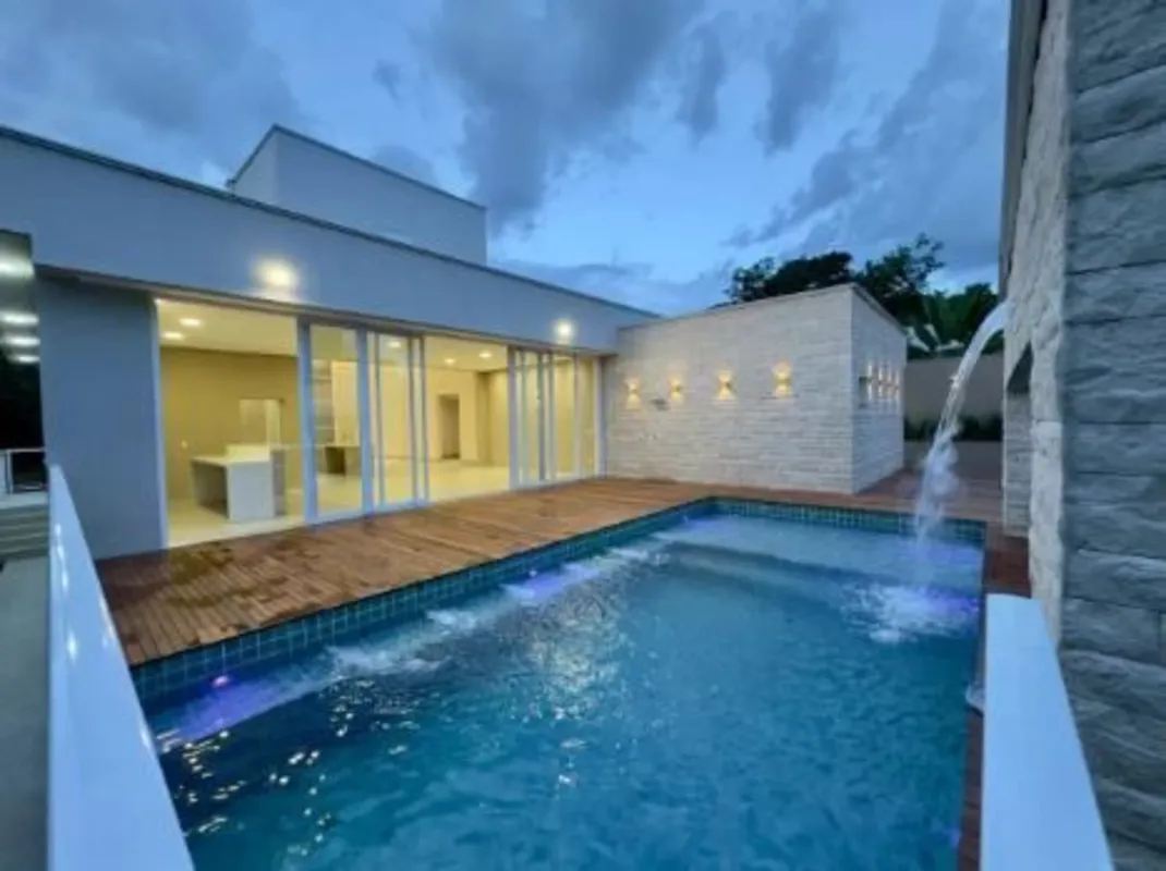 Linda casa Moderna em condomínio de chácara, com 4 suítes, escritório, suíte mas...