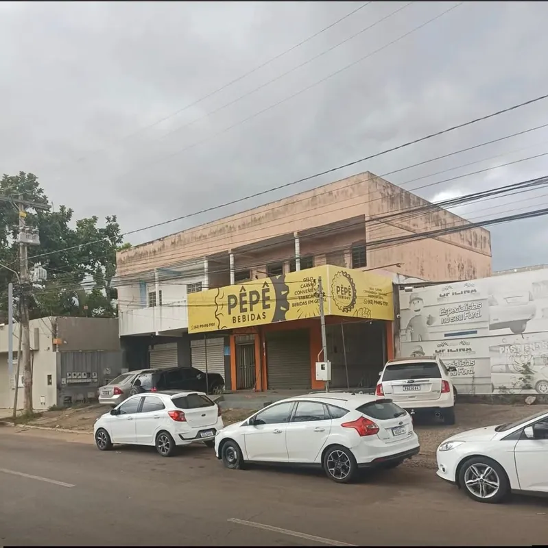 Destaque seu investimento com este imóvel estratégico!?Vende-se prédio de uso mi...