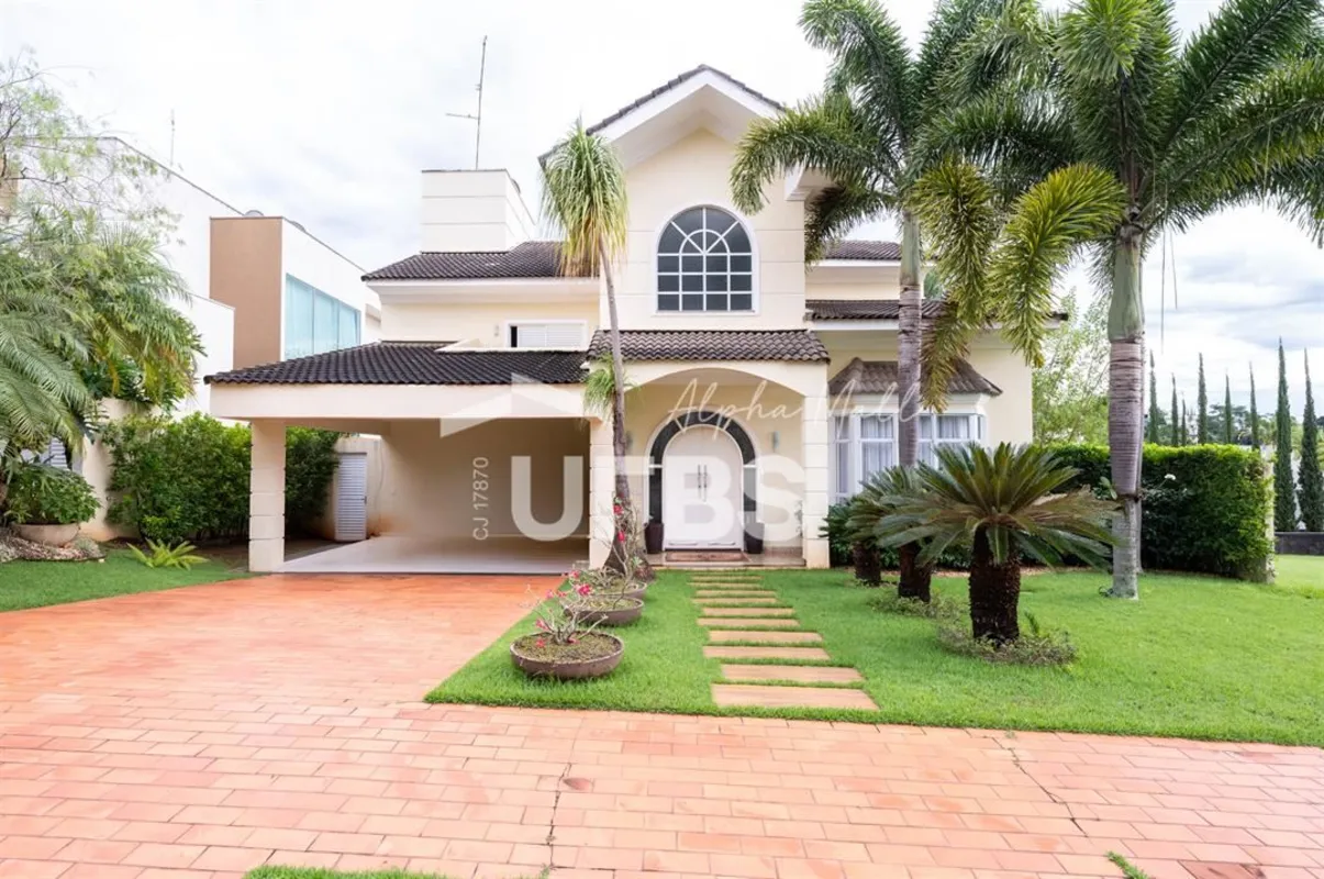 COD U-0032153 - Sobrado no Alphaville IpêsSobrado no Alphaville Ipês com arquite...