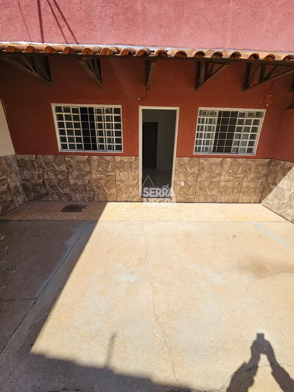 Excelente casa de 02 Quartos, condomínio fechado em localização privilegiada, Ru...
