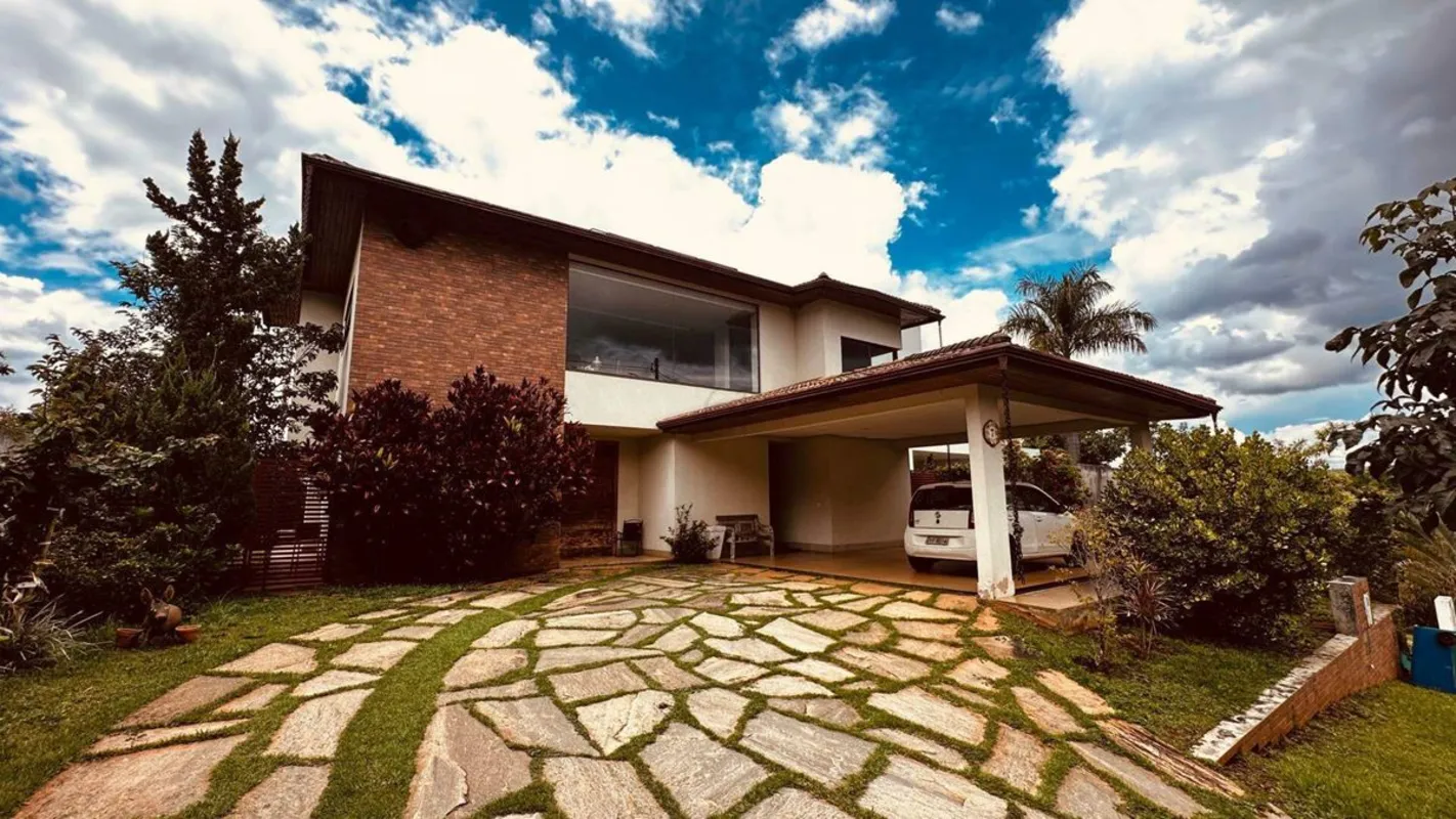 Descubra o privilégio de viver em uma residência exclusiva, onde conforto, sofis...