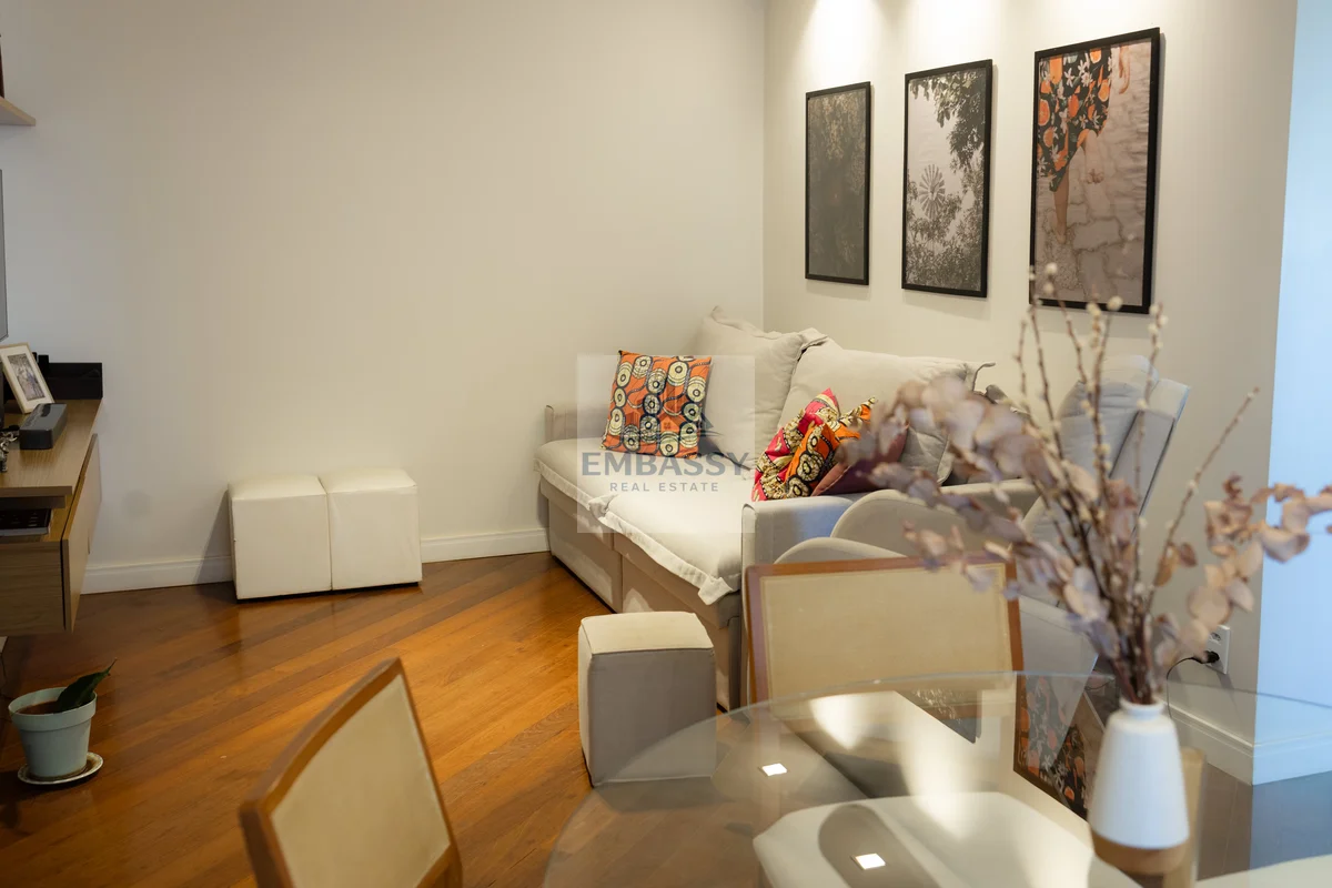 Excelente apartamento reformado de 2 quartos à venda na SQSW 504 do Sudoeste, um...