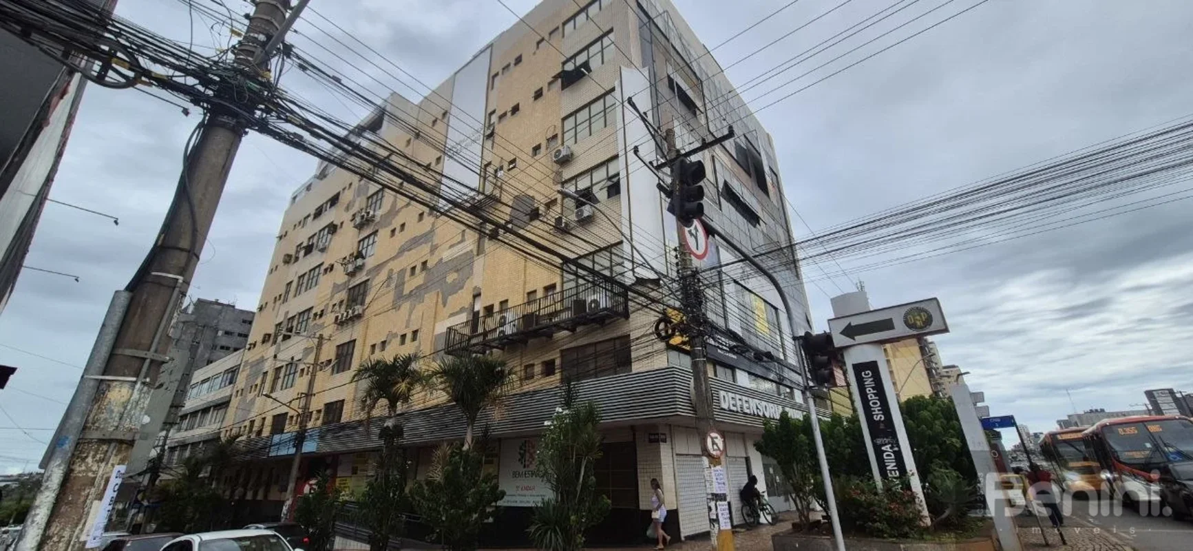 AVENIDA SHOPPING COMERCIAL – CNB 03, TAGUATINGA NORTE/DF**EXCELENTE OPÇÃO DE LOC...