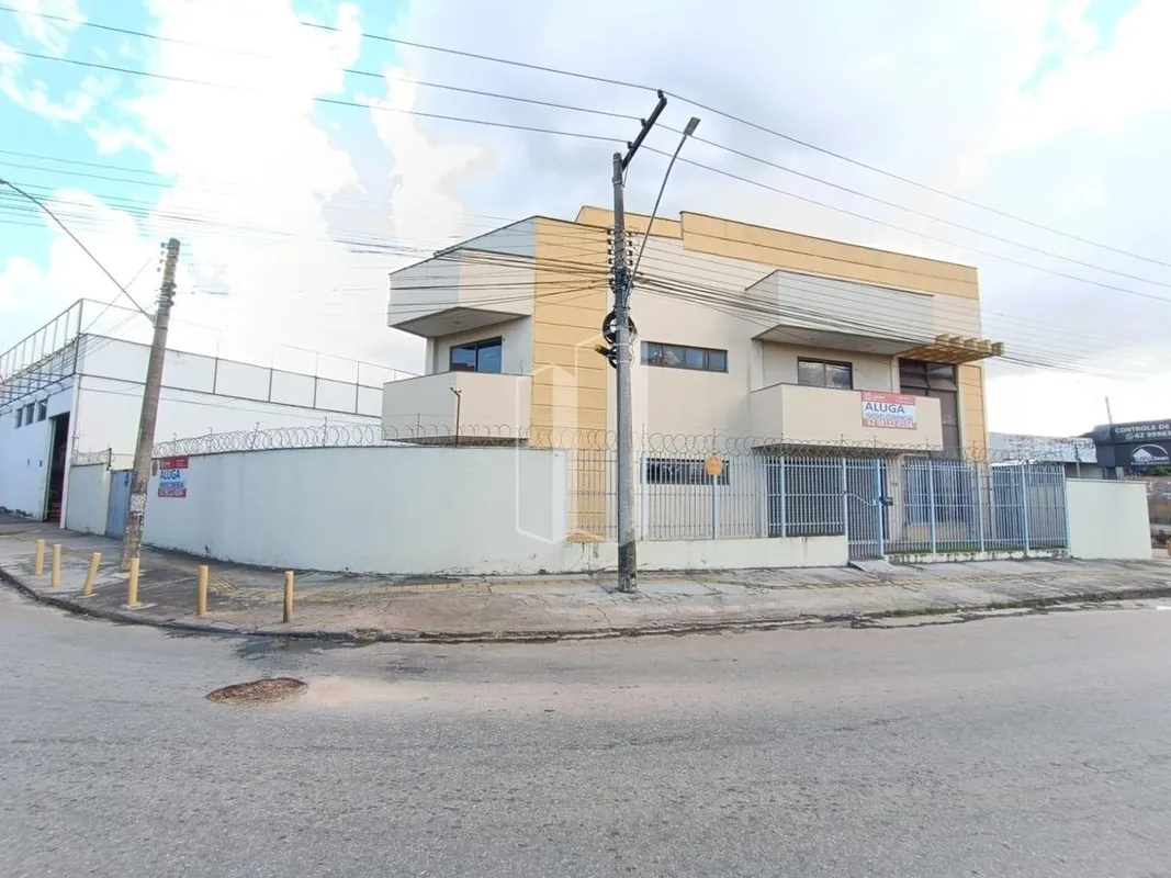 Prédio Comercial para Locação no Jardim Santo Antônio - Goiânia Localização estr...