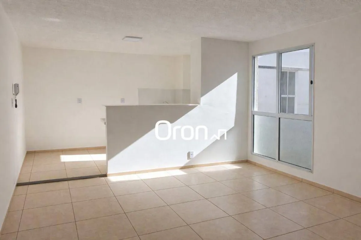 CÓDIGO DO IMÓVEL: AP7341LOCALIZAÇÃO:Próximo a BR-153.AMBIENTES:Sala de estar e j...