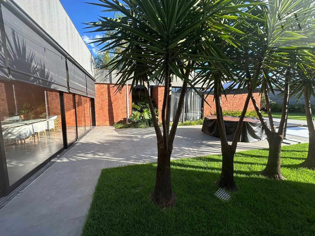 Descubra esta casa mobiliada, nova e pronta para morar, localizada no condomínio...