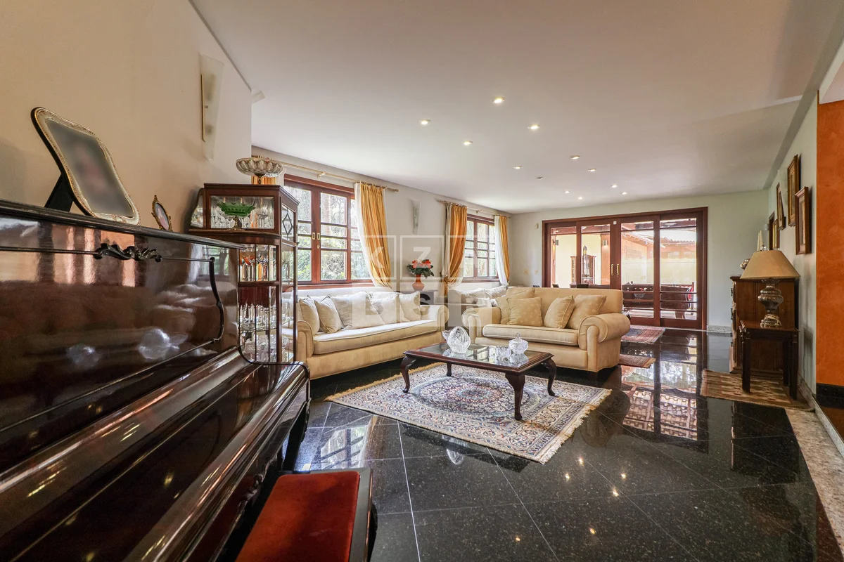 Viva como se estivesse de férias todos os dias. Esta casa no Park Way Q.14 é um ...