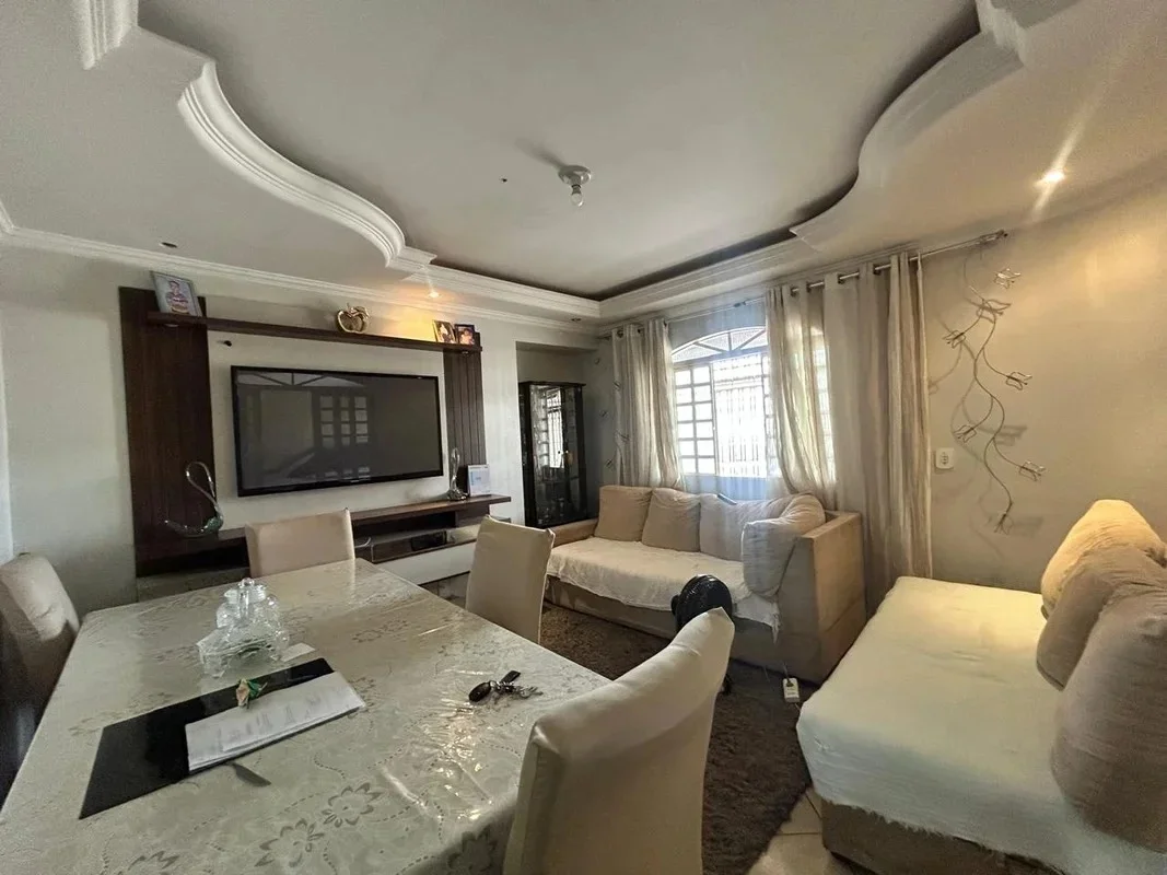 SOBRADO À VENDA – QNP 19 – P Norte – Ceilândia NorteCaracterísticas do imóvel•4 ...